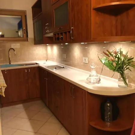 Seaview Apartment *