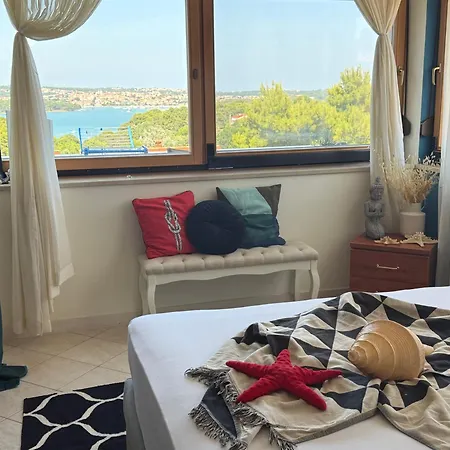 Seaview Apartment *